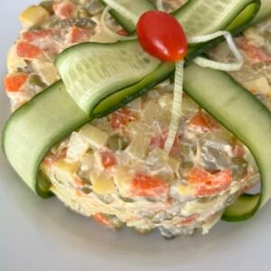 Tradicinės baltosios salotos