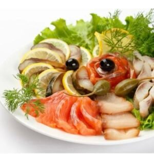 Jūros gėrybių ir žuvies asorti padėklas