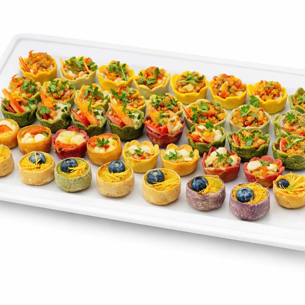 vieno kąsnio užkandukai krepšeliuose